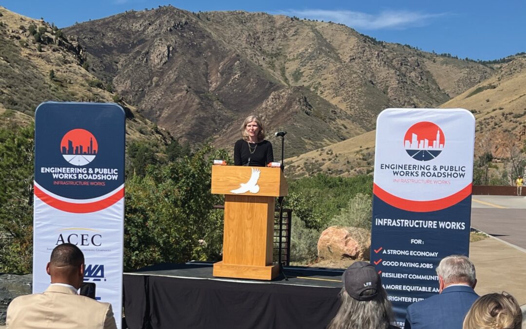 ACEC Executive Committee Vice Chair Elizabeth Stolfus addresses the crowd at the Roadshow stop in Colorado.